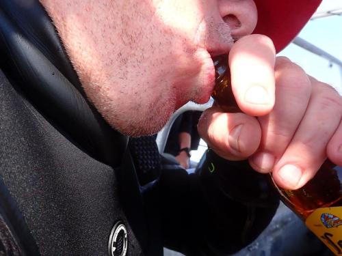 là c'est moi qui boit de l'eau.CA RESTE UNE HISTOIRE DE BULLES…..et la boucle est bouclée. J'ai eu un très bon retour de la part des Isérois sur notre club. On va je pense en revoir quelques uns...à +++ Jluc